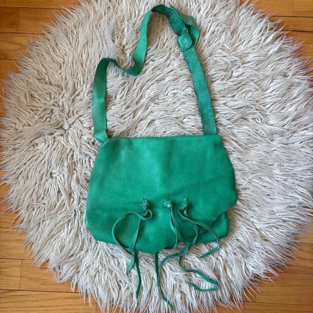 Carducci New York Bright Green Leather Boho Fringe Crossbody Messenger Bag OS